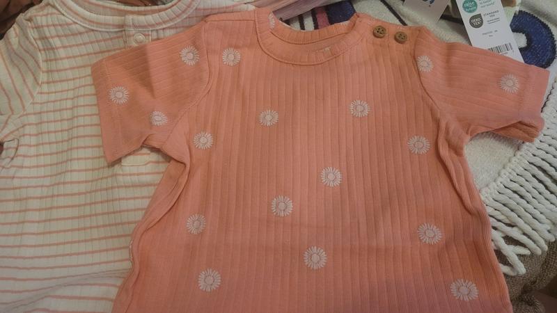 The fabric feel is great