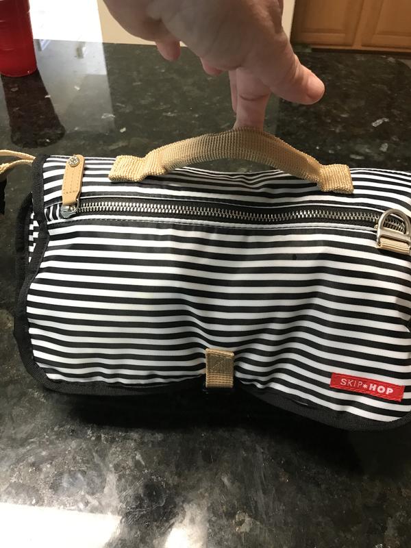 Quick handle for short trips.