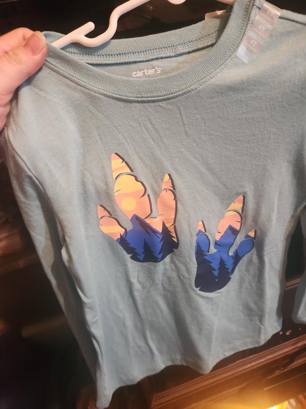 wished they picked a different picture for it because it almost looks like crowns.