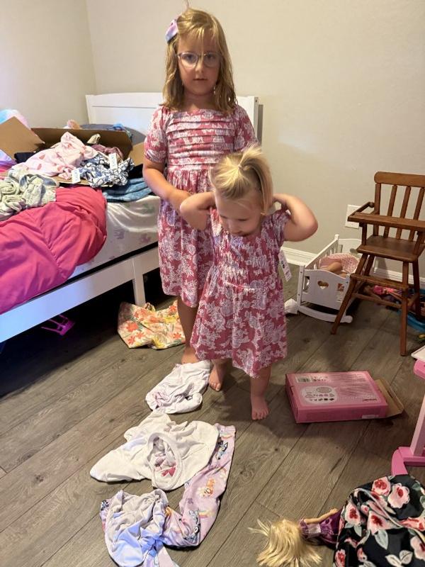 Sisters matching...Soooo Cute