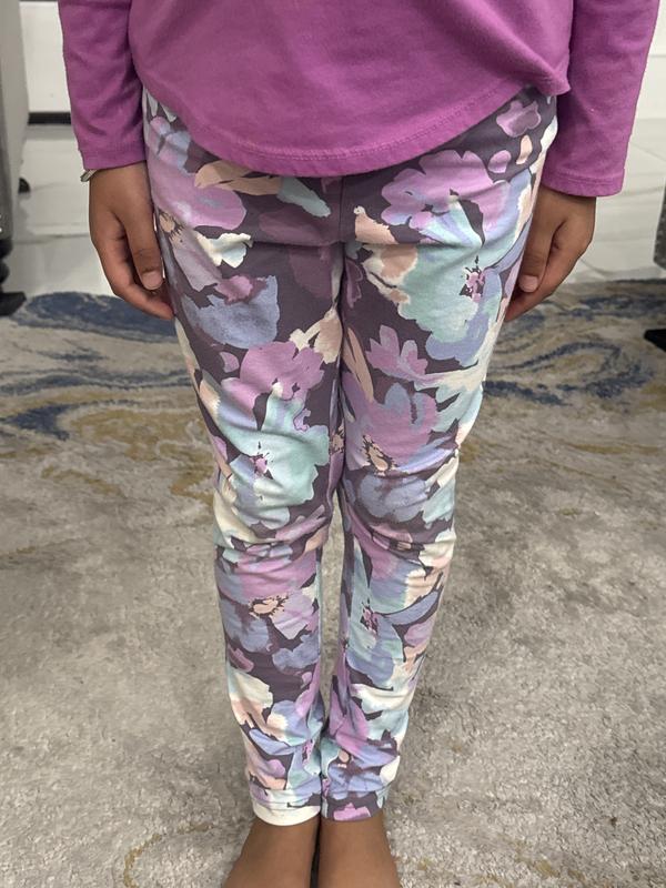 Its Very comfortable . Live the print.
