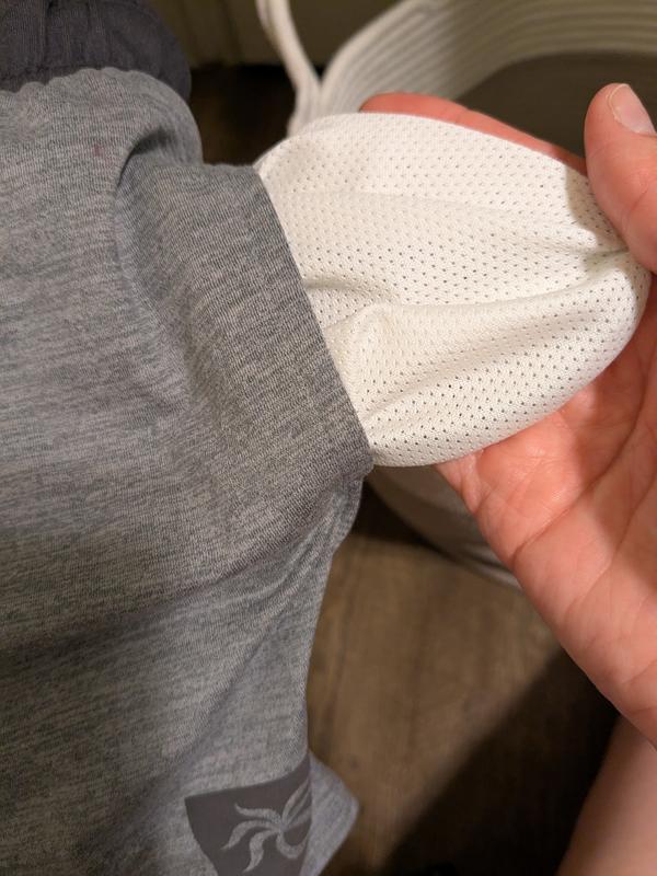 Breathable all-mesh pockets & super soft material
