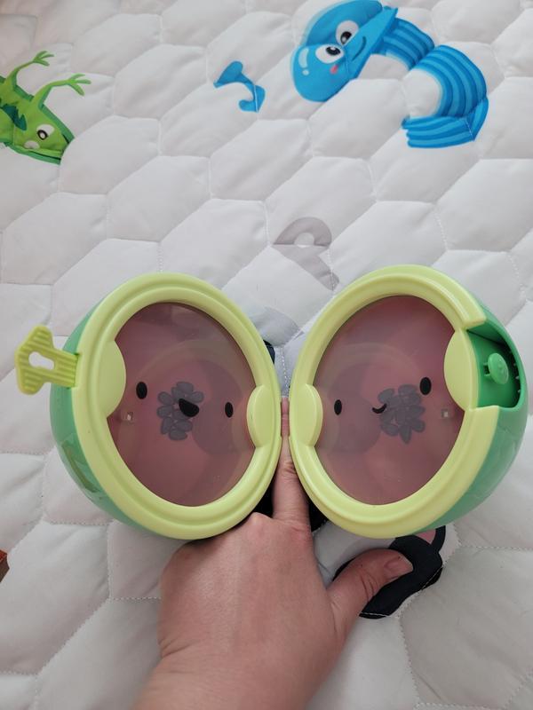 Fingers easily pinched