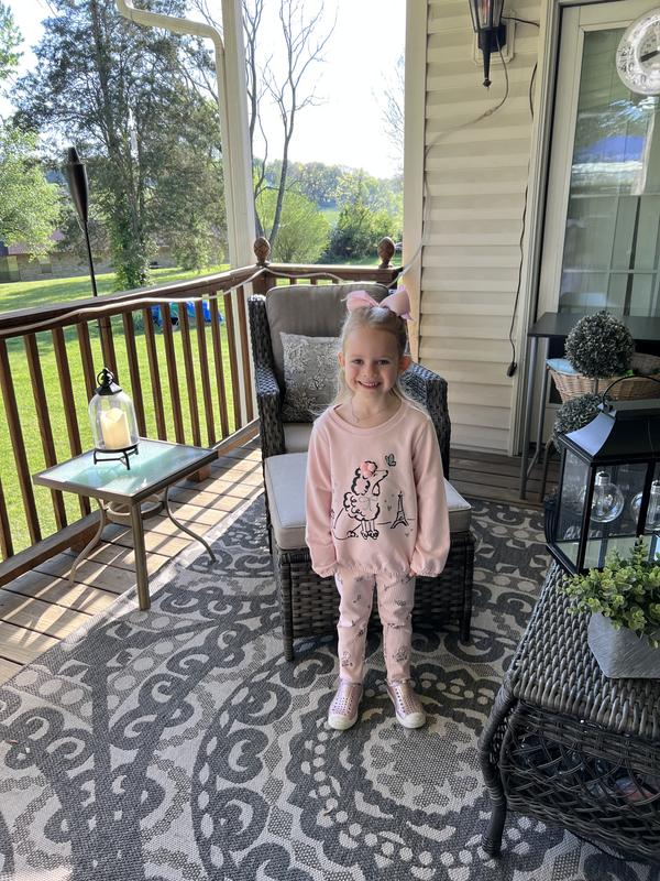 Don’t let this sweet face fool ya! She’s a busy girl!!!💜