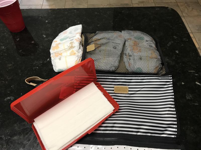 Comes with a wipe case!