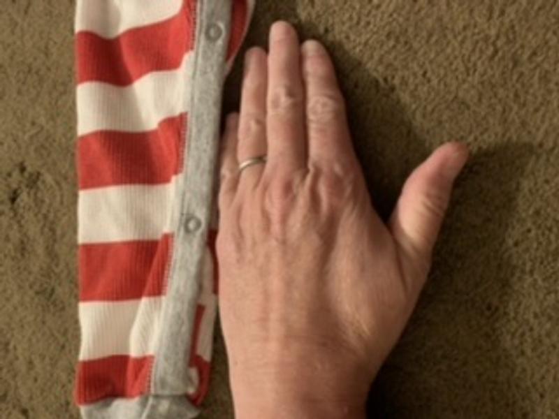 Not enough snaps(only 2) in legs!