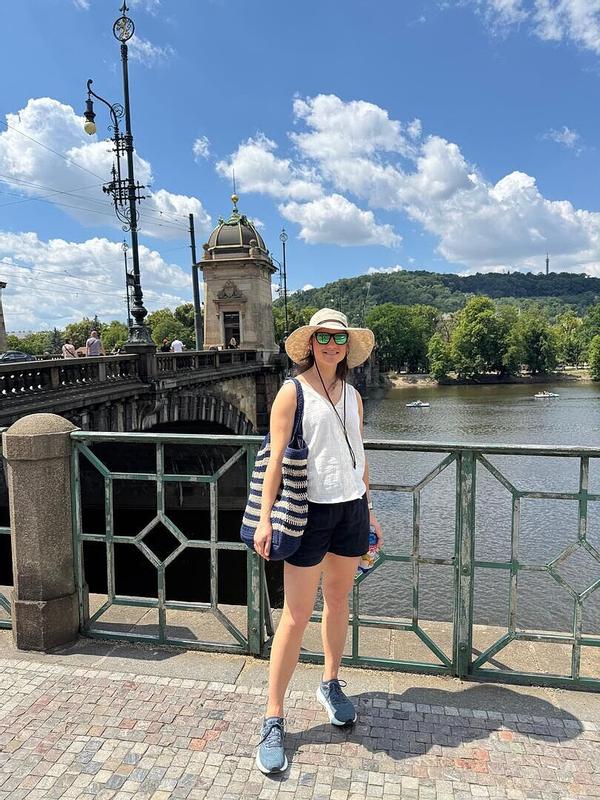 Review Thumbnail Image 0 351603606