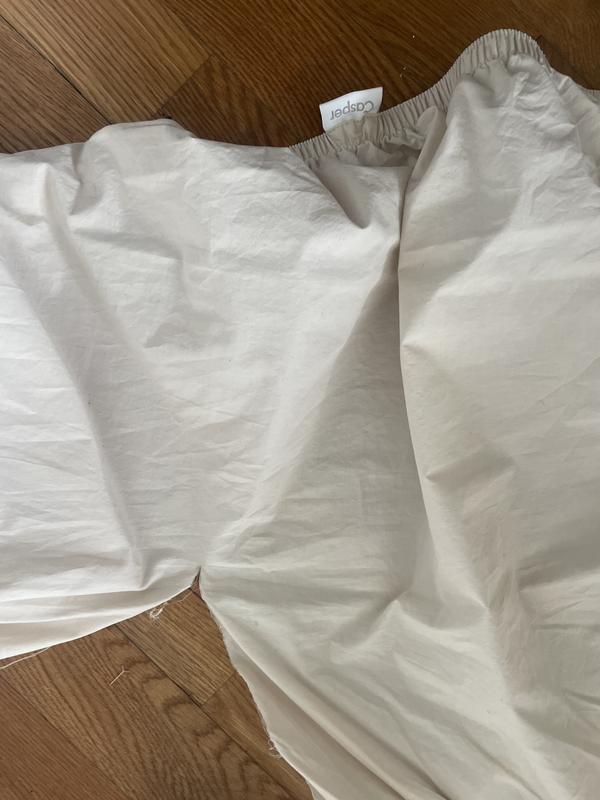 Customer photo for "Lightweight, but not made to last."