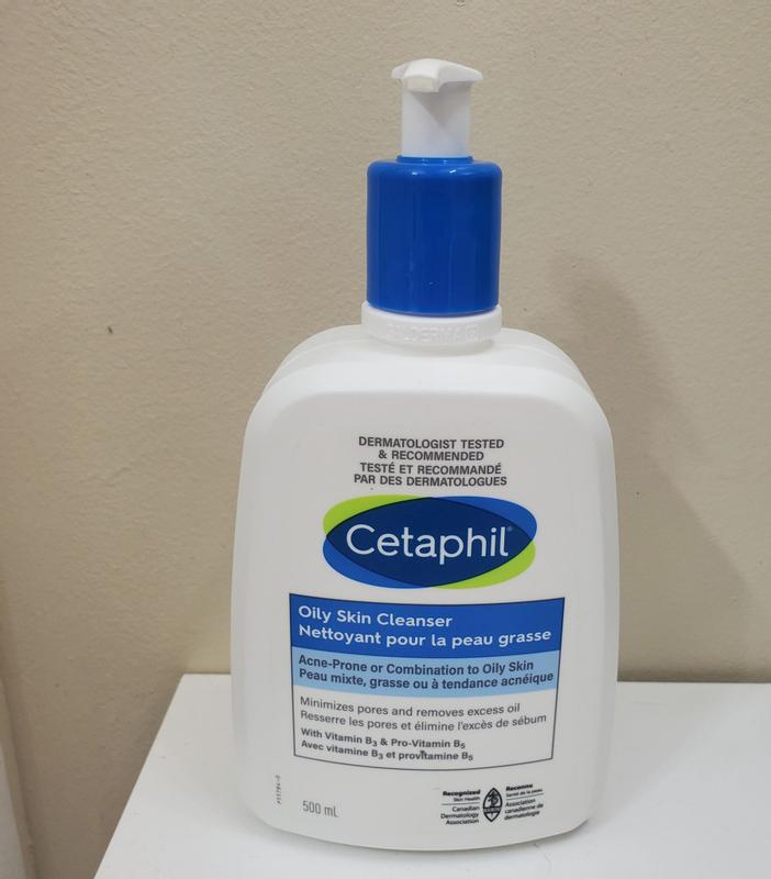 Cetaphil Oily Skin Cleanser (500ml) - Gentle Foaming Daily Facial Cleanser,  Ideal Face Wash for Sensitive & Daily Hydrating Lotion with Hyaluronic Acid  - 24Hr Hydration - Fragrance-Free, 88ml : : Beauty