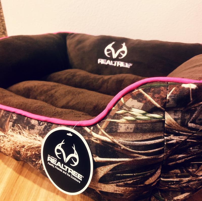 Pink camo dog hot sale bed