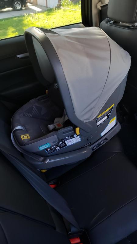 Grandparent friendly outlet car seats