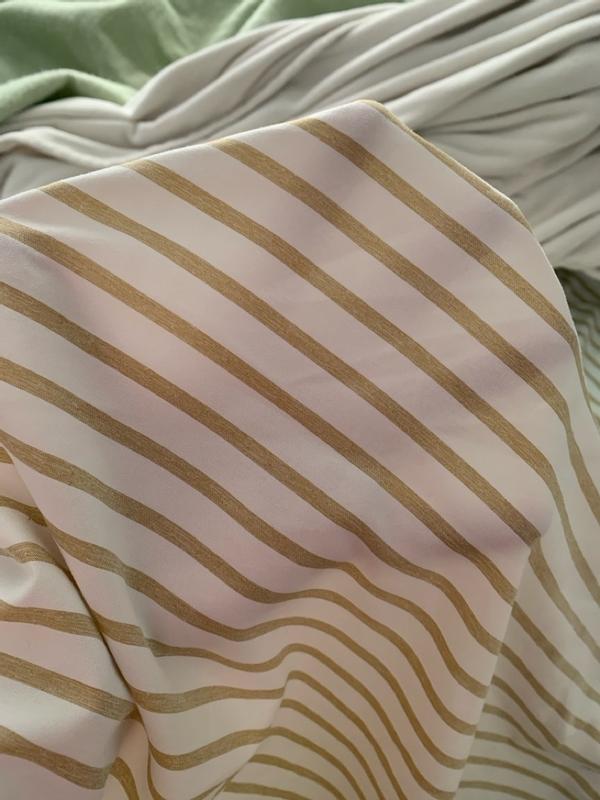 Customer carousel item 11.