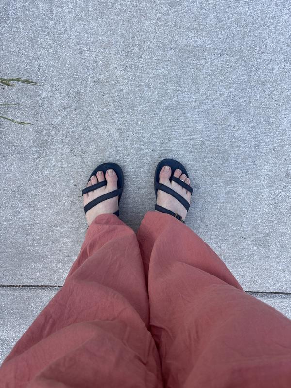 Customer photo for "Foot creeps to the side"
