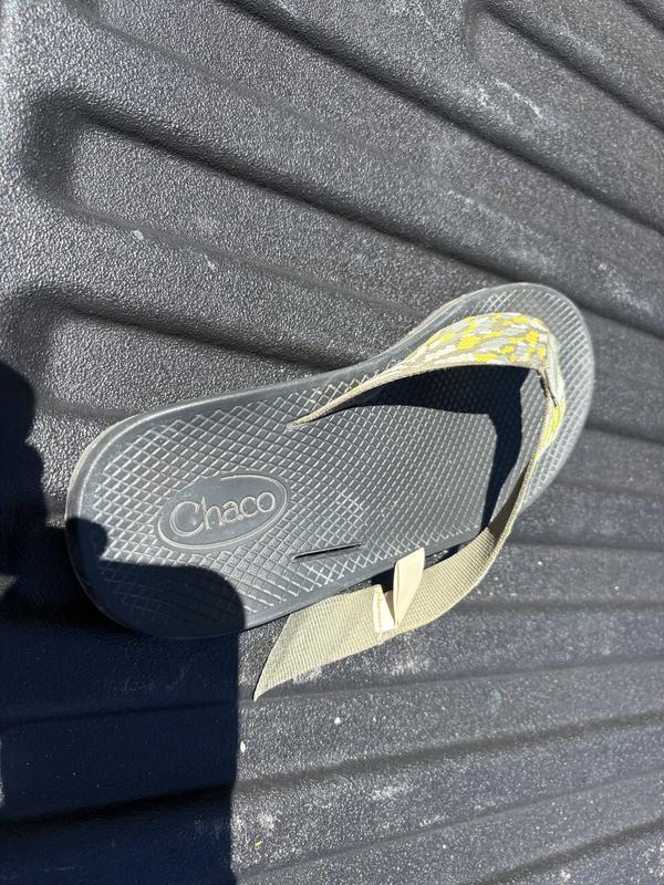 Customer photo for "Don’t trust the strap."
