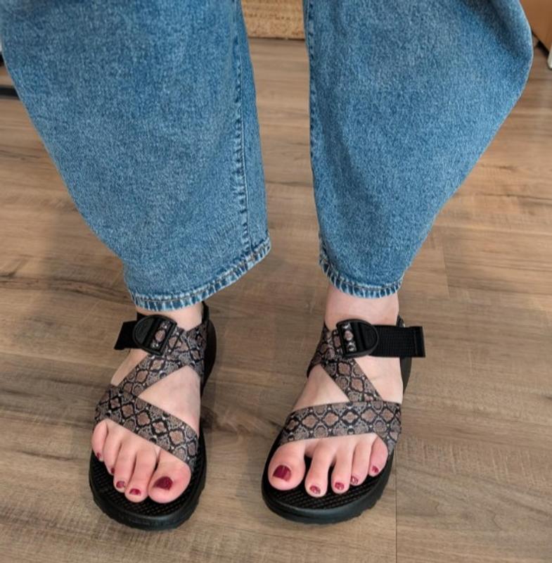 Review Thumbnail Image 0 379028168