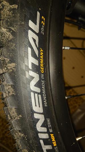 Pneu Continental CrossKing Protection 27,5 / 29 x 2,20 TR - 365Rider