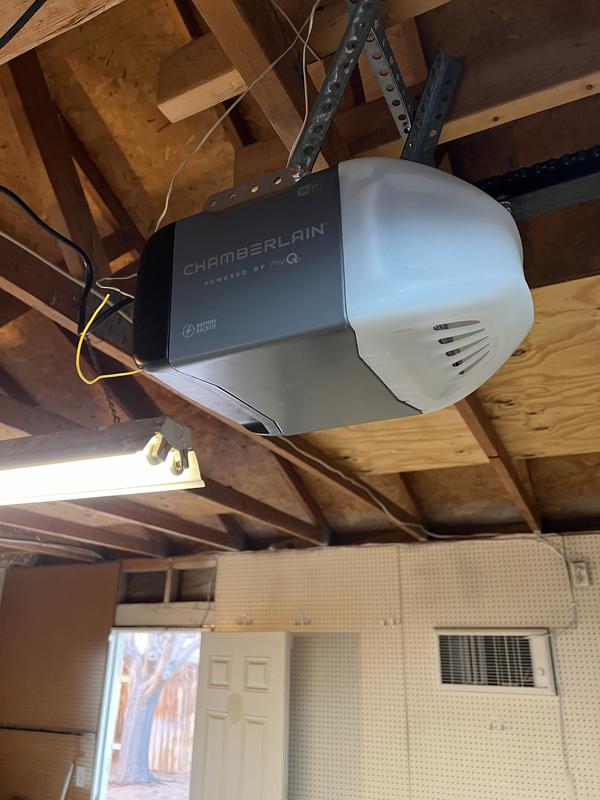 C2212T | Chain Drive Wi-Fi Battery Backup Garage Door Opener