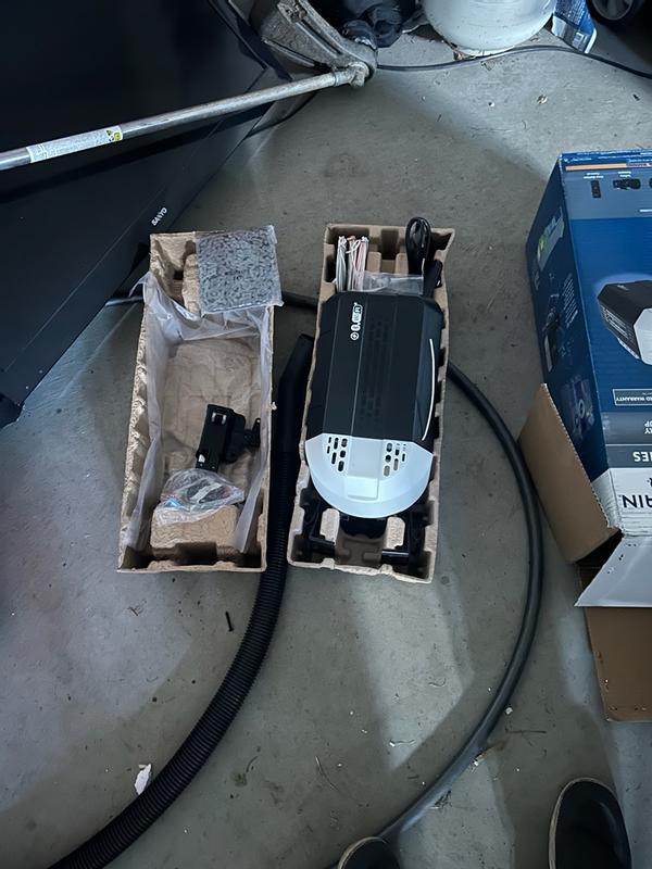 C3000 | 1/2 HP Chain Drive Opener with Battery Backup and myQ