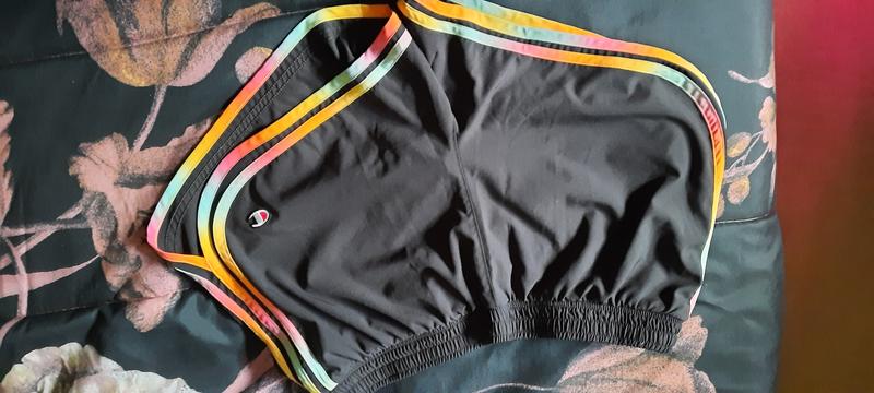 Cute shorts, minor issues