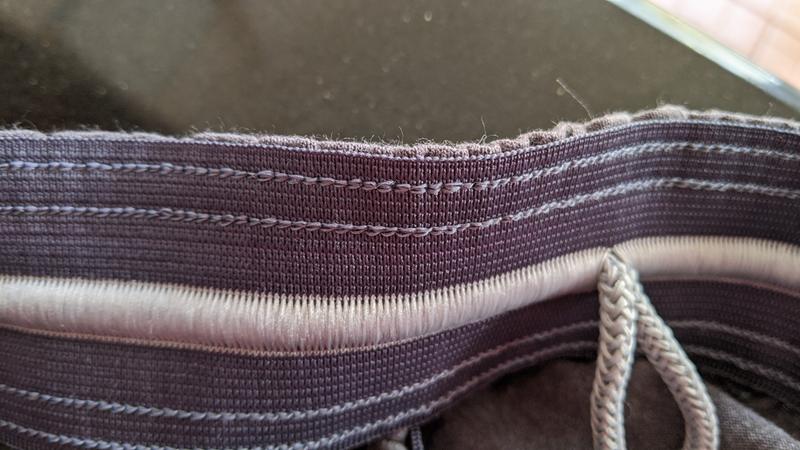 The drawstring is just a big loop