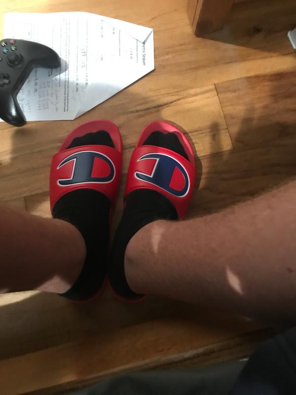 champion slides on feet