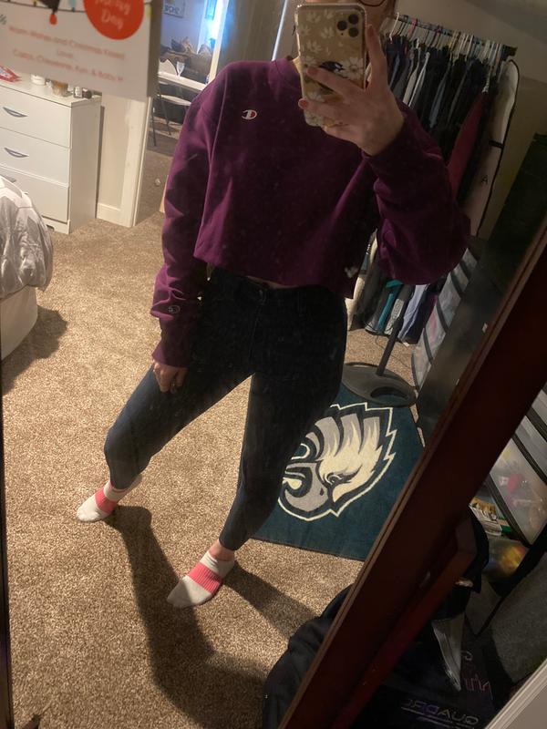 5’7 134 pounds, size medium