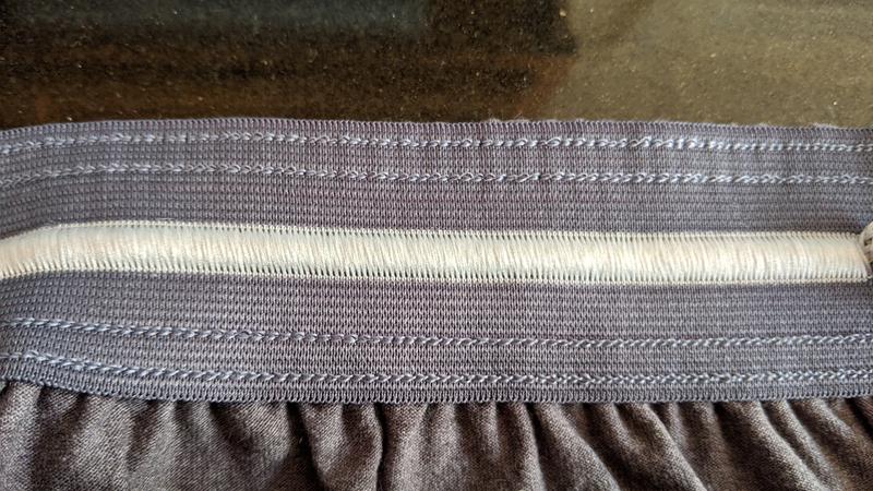 Exposed elastic waistband