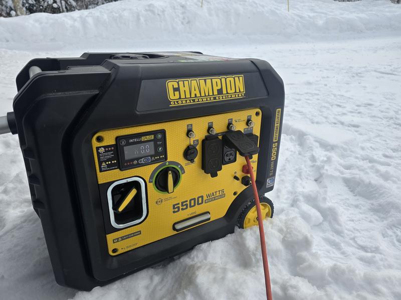 ◆う◆ 5500W Inverter with CO Shield® - 201242 - Champion Power