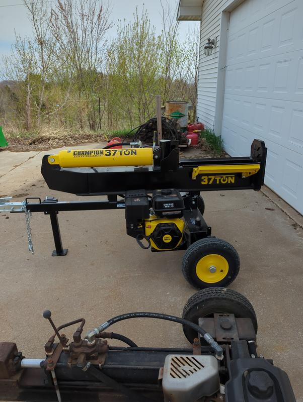 Quite a difference from the old home grown unit in the foreground!