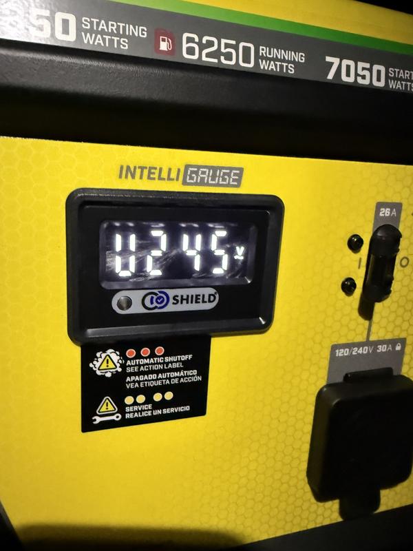 6250W Dual Fuel Generator with CO Shield® - 201463 - Champion