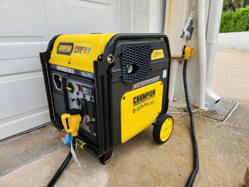 11,000W Electric Start Dual Fuel Inverter Generator with CO