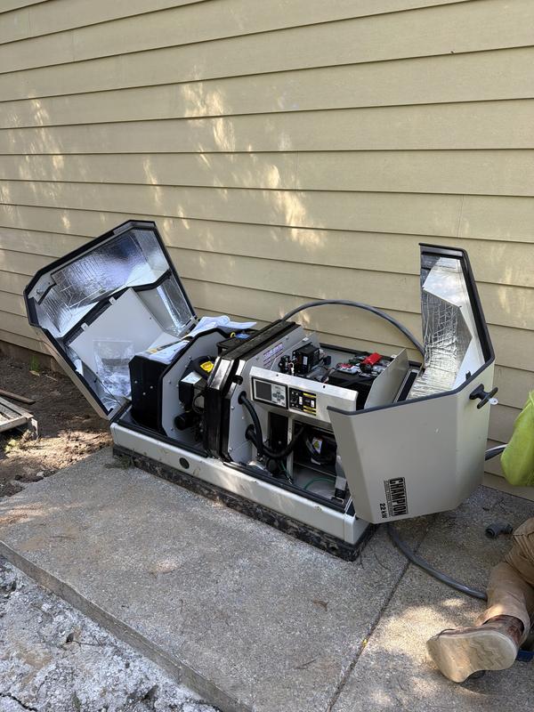 Champion Power Equipment 22kW aXis Generator 22000-Watt Dual Fuel