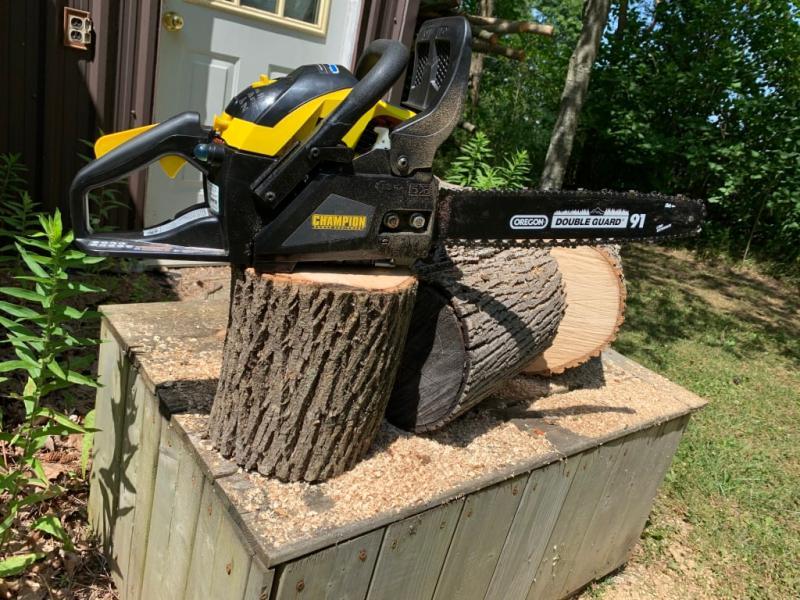 16-inch 40cc Chainsaw - 100642 - Champion Power Equipment