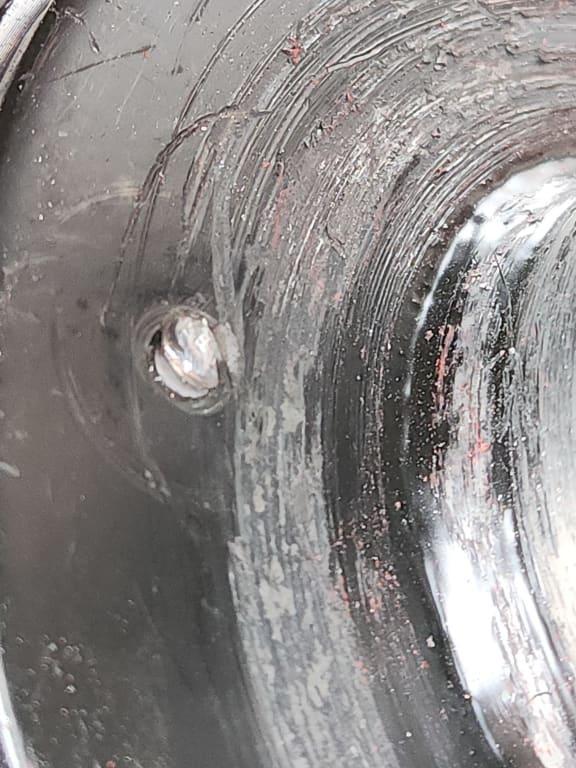 Bolt broke holds the cable