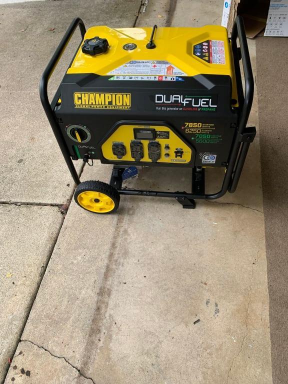 6250W Dual Fuel Generator with CO Shield® - Champion Power