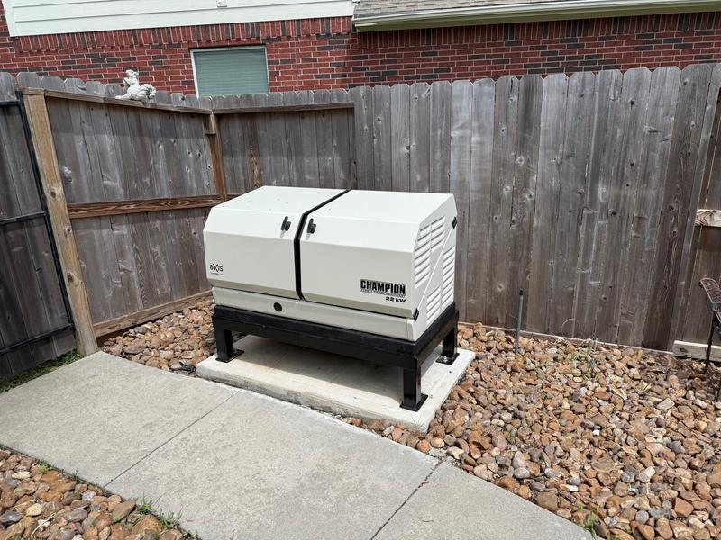22 kW Whole House Home Standby Generator and 200A Switch