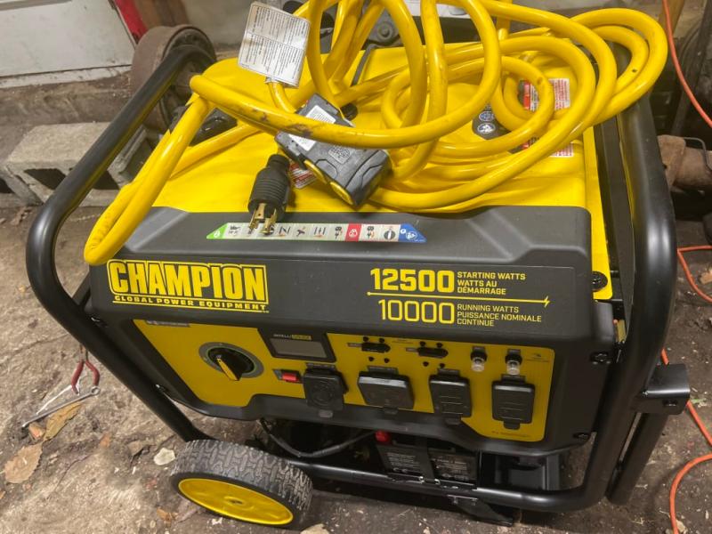 Champion Portable Gas Powered Generator with Electric Start, 25-ft  Extension Cord, 10000/12500 Watt