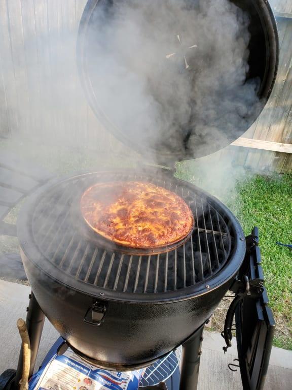 Thoughts on this Lodge griddle? Debating between this and the Made-in  griddle for almost double the price. : r/carbonsteel