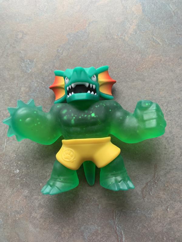 Super stretchy figure