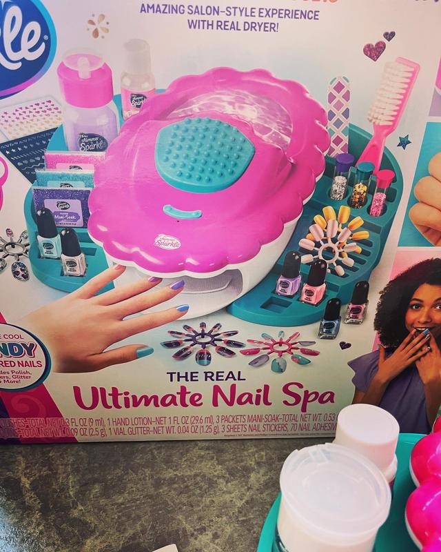 Customer photo for "Ultimate Shimmer and Sparkle Nail spa!"