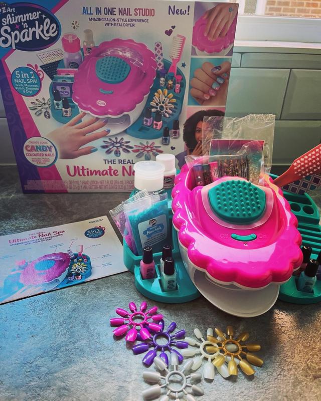Customer photo for "Ultimate Shimmer and Sparkle Nail spa!"