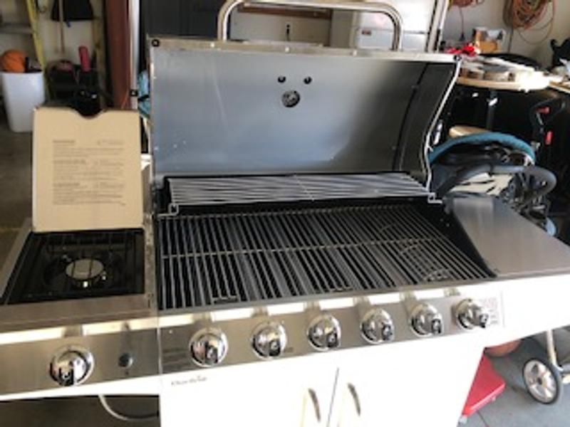 Char-Broil Performance Series Silver 6-Burner Liquid Propane Grill with 1 Side Burner in the Grills department at Lowes.com