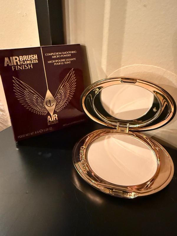 Customer photo for "Charlotte Tilbury airbrush flawless finish powder"