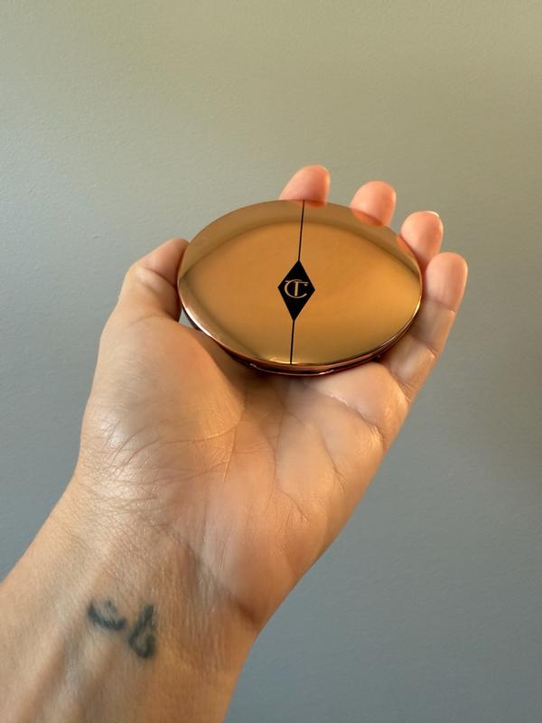 Customer photo for "Perfect finishing powder"