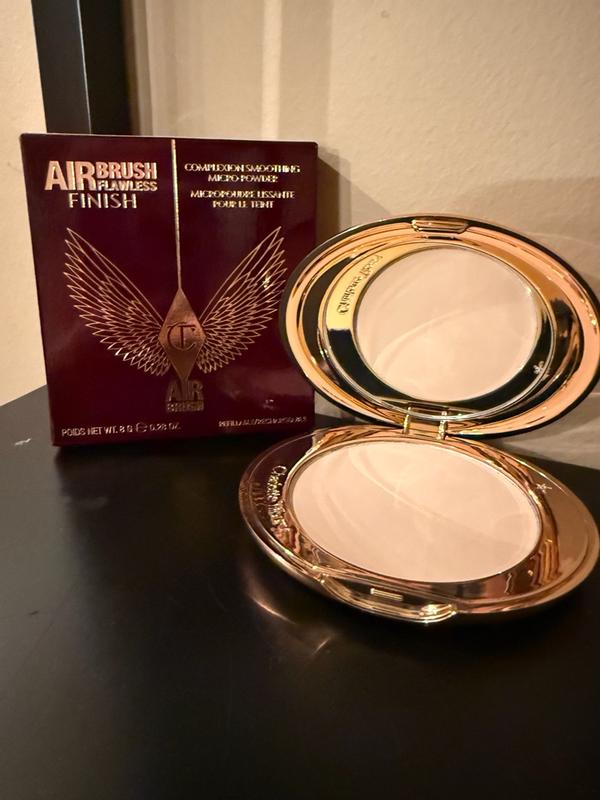 Customer photo for "Charlotte Tilbury airbrush flawless finish powder"