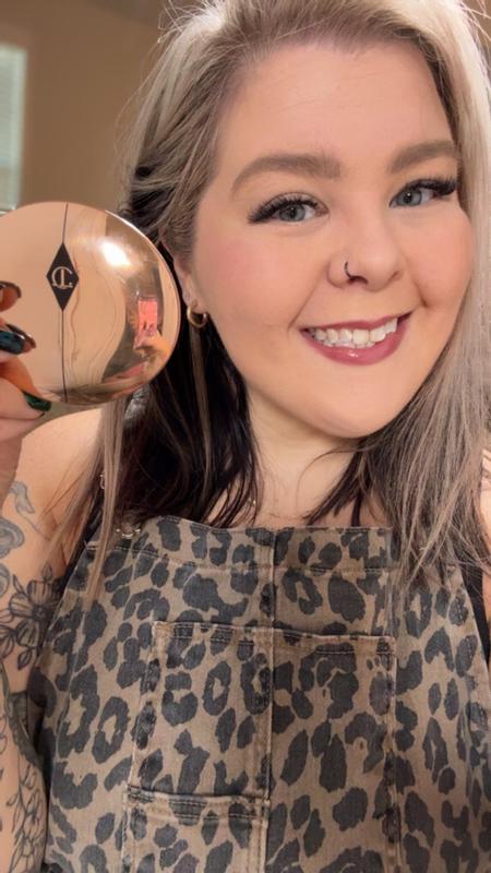 Customer photo for "Wasn’t heavy on my face."