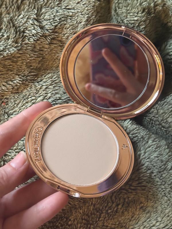 Customer photo for "Absolute beautiful finish powder"