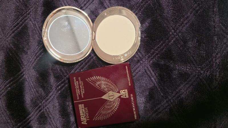 Customer photo for "Good for everyday makeup"
