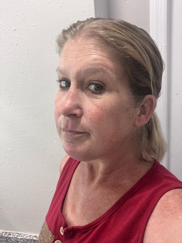 Customer photo for "Nice light serum"