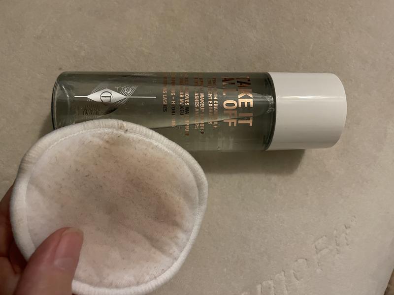 Customer photo for "Finds dirt you didn’t know you had!"